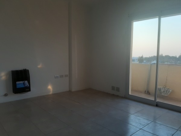 INMOBILIARIA GOMEZ GHISI Y D. FENES NEG INMOB. ALQUILAN: