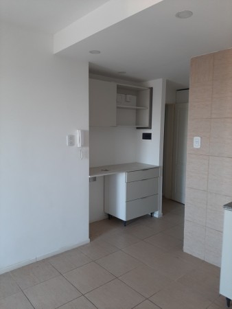 INMOBILIARIA GOMEZ GHISI Y D. FENES NEG INMOB. ALQUILAN: