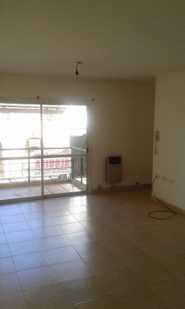 INMOBILIARIA GOMEZ GHISI Y D. FENES NEG INMOB. ALQUILAN: