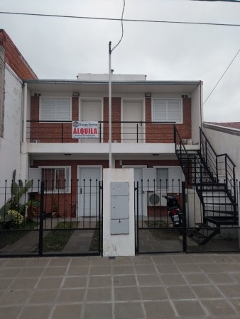 ALQUILAMOS MONOAMBIENTE Zona Garrigo al 1450