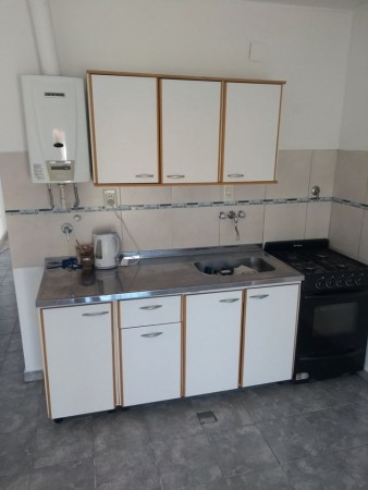 ALQUILAMOS MONOAMBIENTE Zona Garrigo al 1450