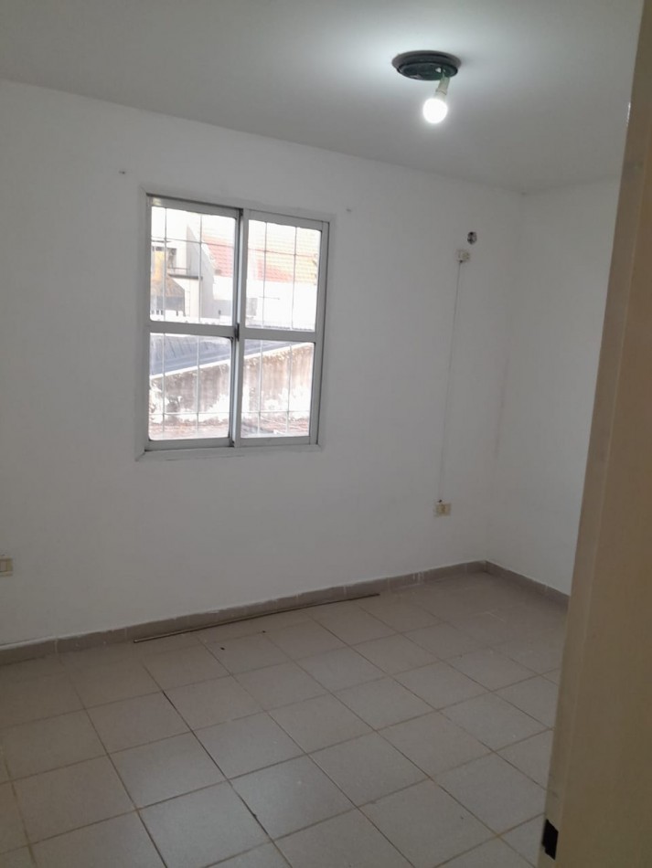 ALQUILAMOS DUPLEX CALLE Martines de Fontes 1279 