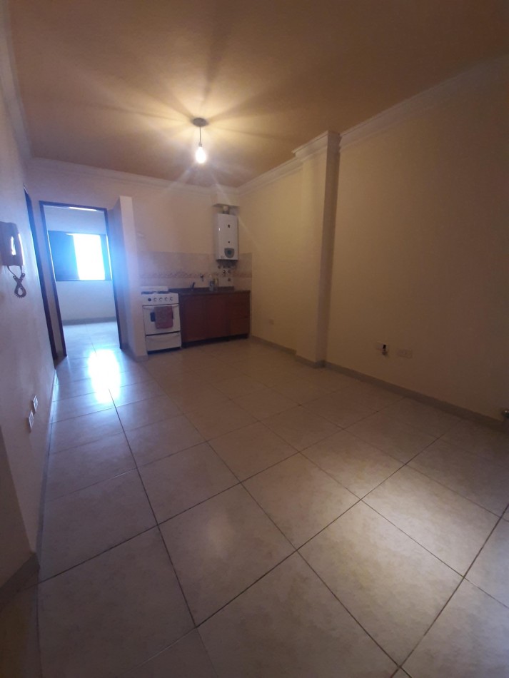 ALQUILAMOS DPTO DE 1 DORMITORIO CALLE 25 DE MAYO 431