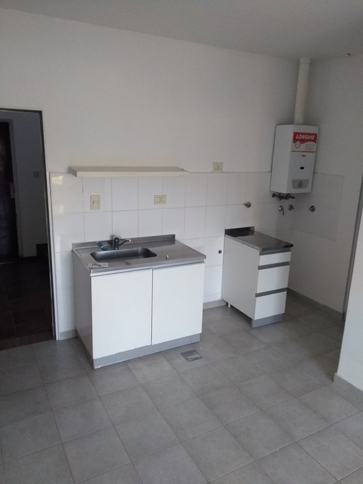Alquilamos dpto de 1 dormitorio calle San Luis 