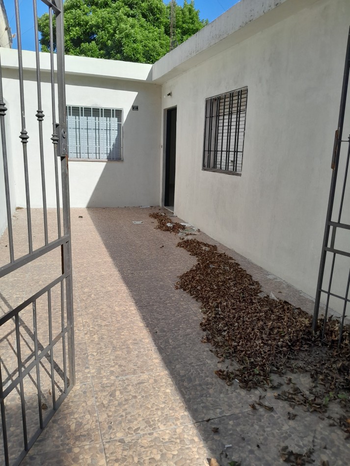 ALQUILER CALLE RONDEAU 1727 Dpto en planta baja con cochera
