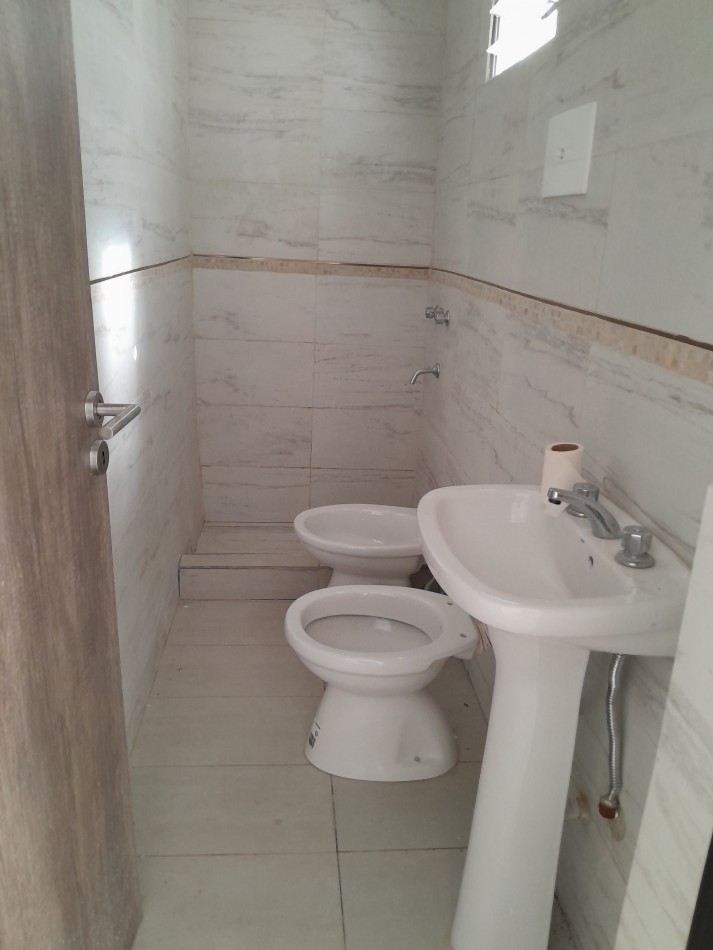 ALQUILER CALLE RONDEAU 1727 Dpto en planta baja con cochera