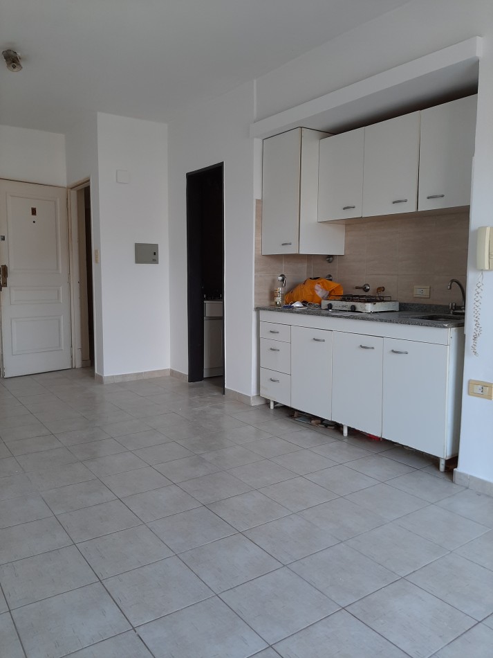ALQUILAMOS MONOAMBIENTE CALLE Rosario del Tala 372