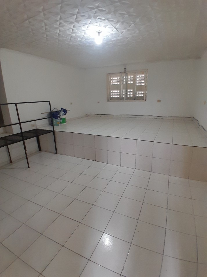 ALQUILAMOS Dpto de 2 dormitorios calle Churruarin 675 P/A