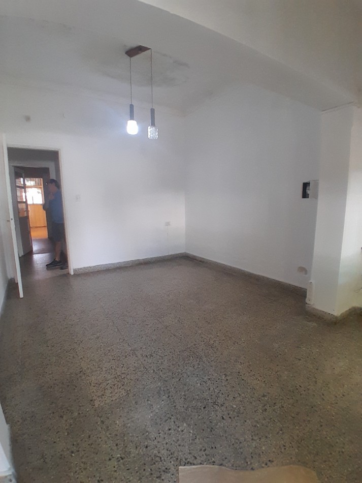 ALQUILAMOS AMPLIA CASA Calle A. Brown 559