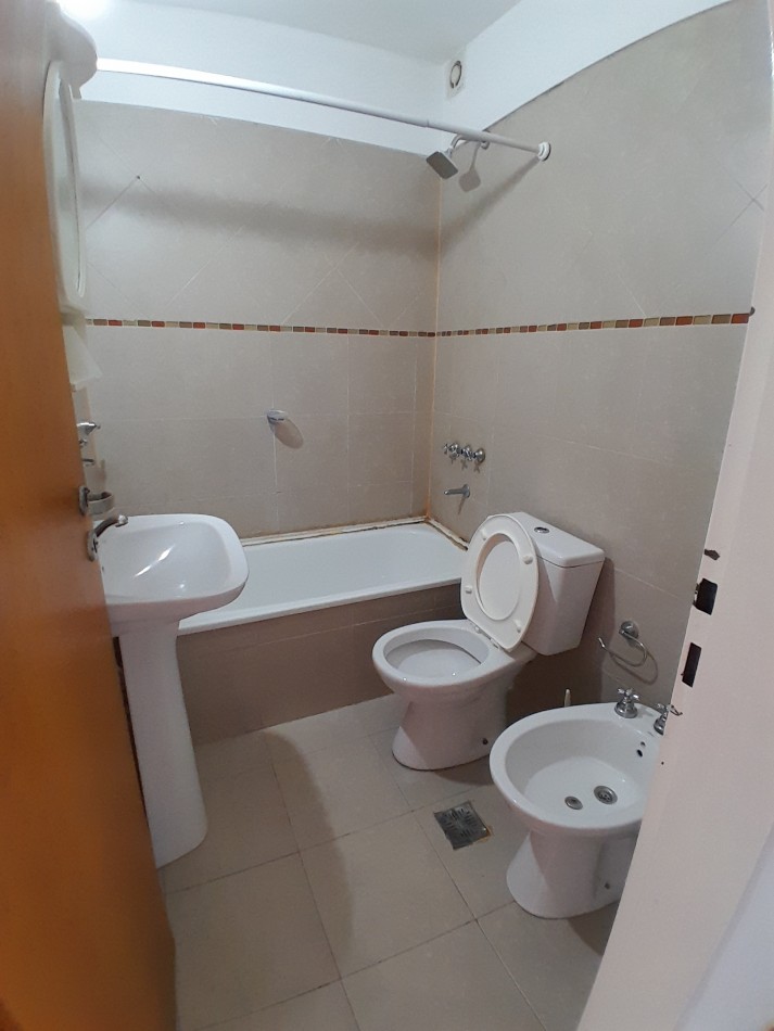 ALQUILAMOS DPTO AMOBLADO Alem 846 (Zona Terminal)