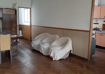 INMOBILIARIA GOMEZ GHISI Y D. FENES NEG INMOB. VENDEN: